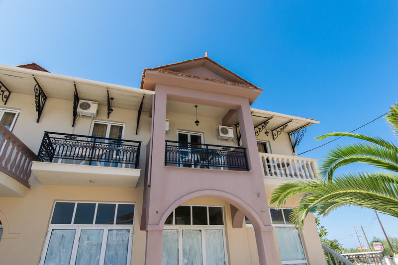 Zante Nest Studios&apartments Appart hôtel