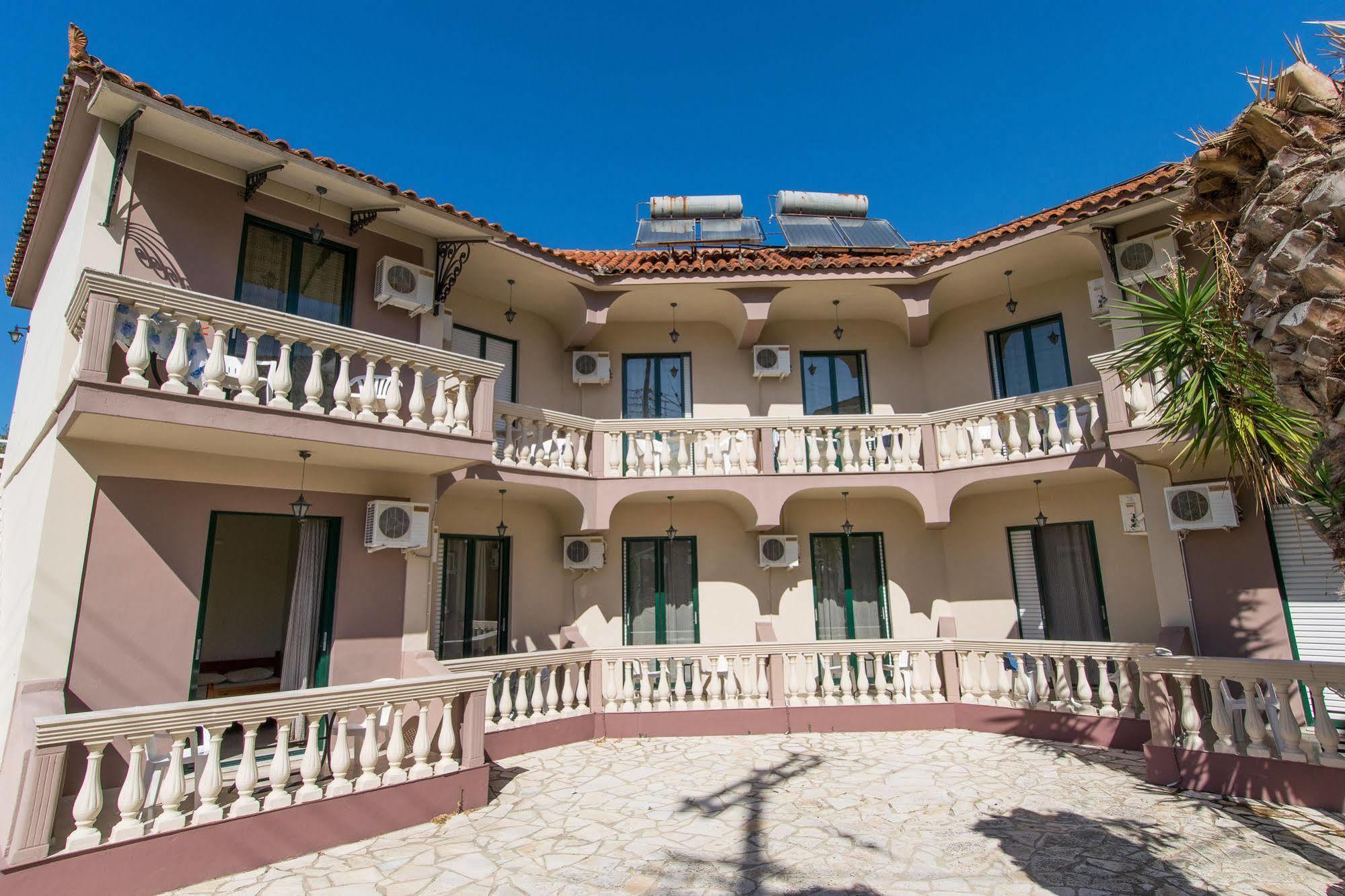Zante Nest & Aparthotel 2*