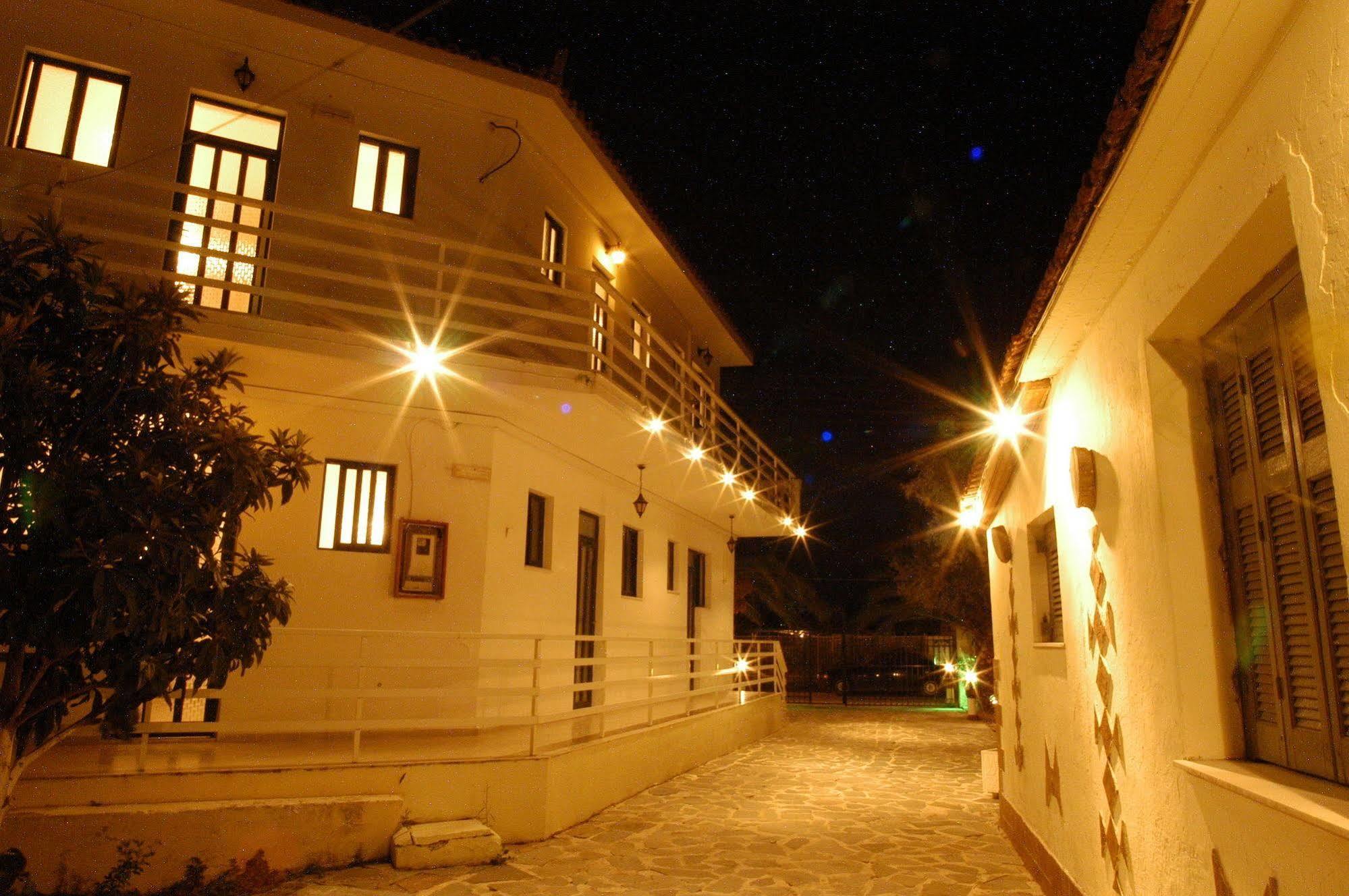 Zante Nest Studios&apartments 2*