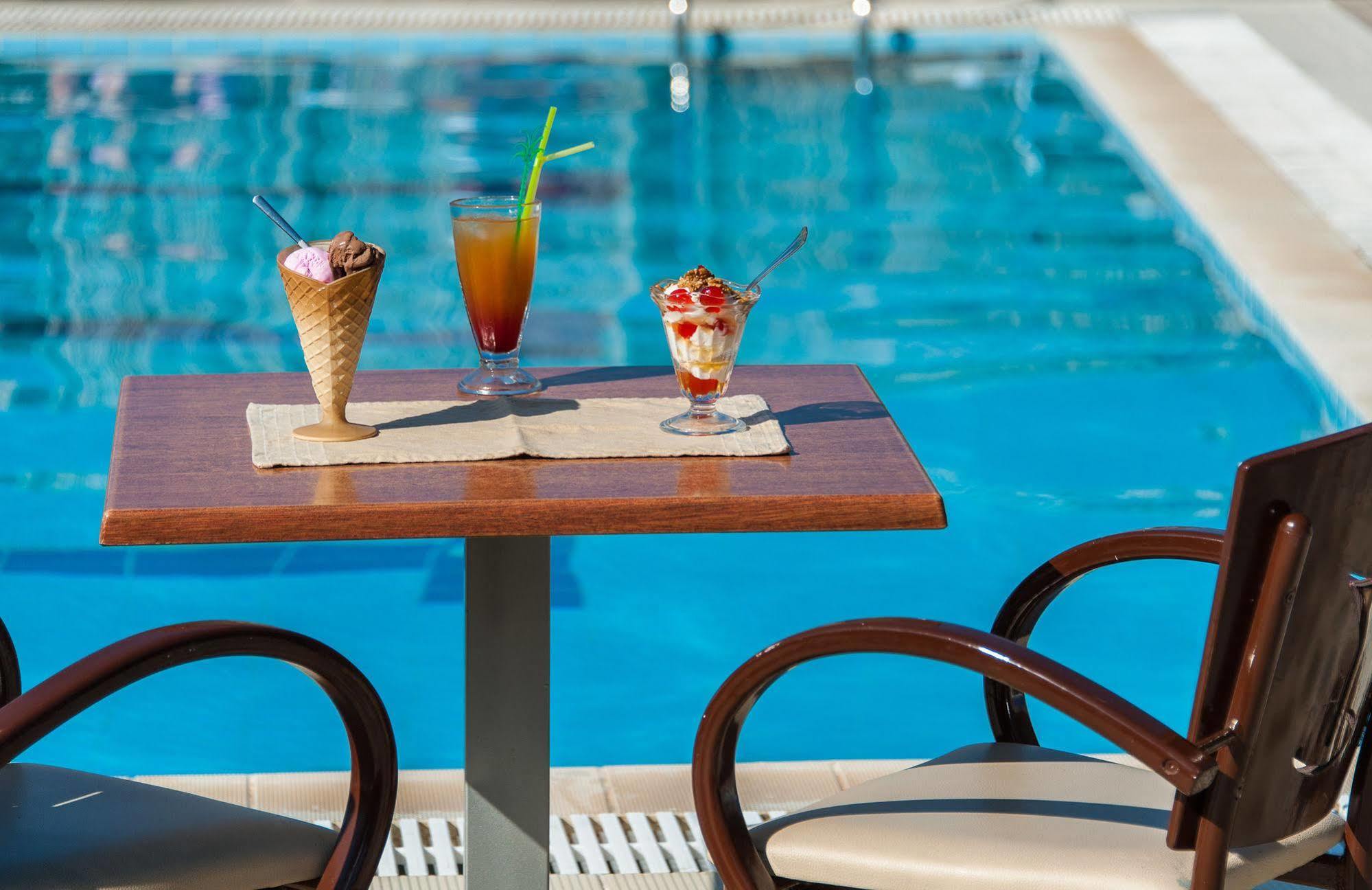 Zante Nest & 公寓式飯店 Alikanás